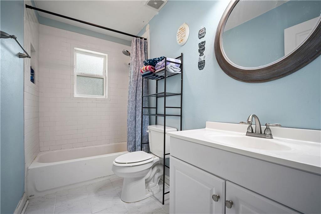 11150 Lakeside Circle