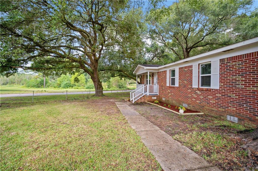 11150 Lakeside Circle