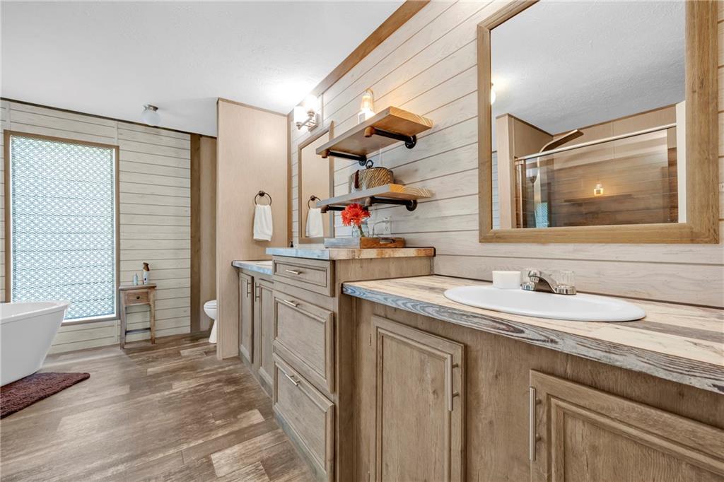 9618 Oak Farms Drive S