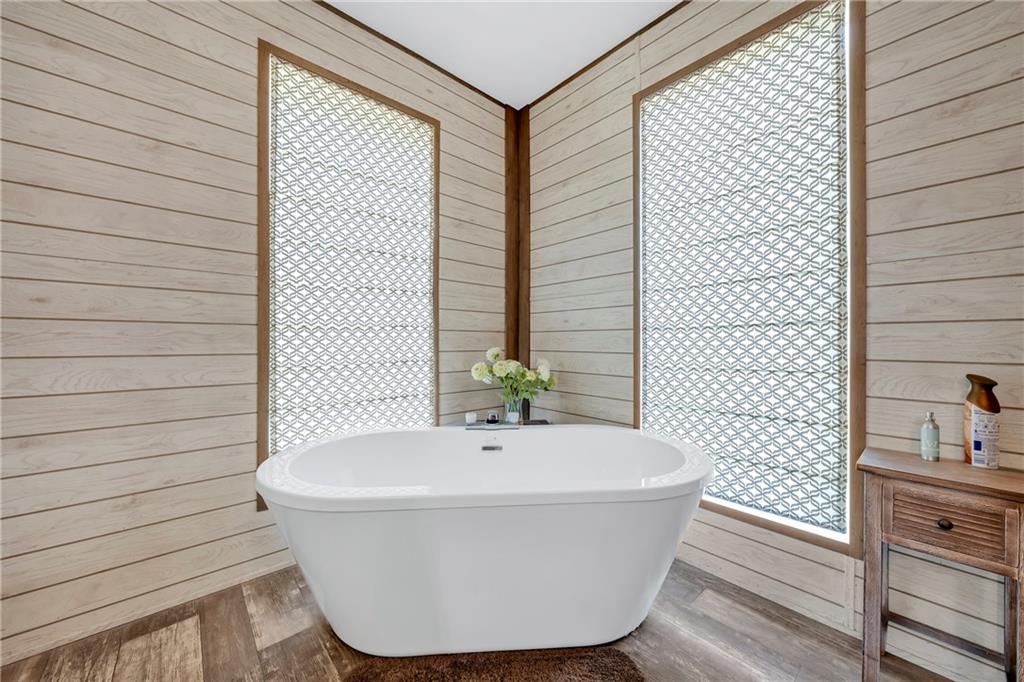 9618 Oak Farms Drive S