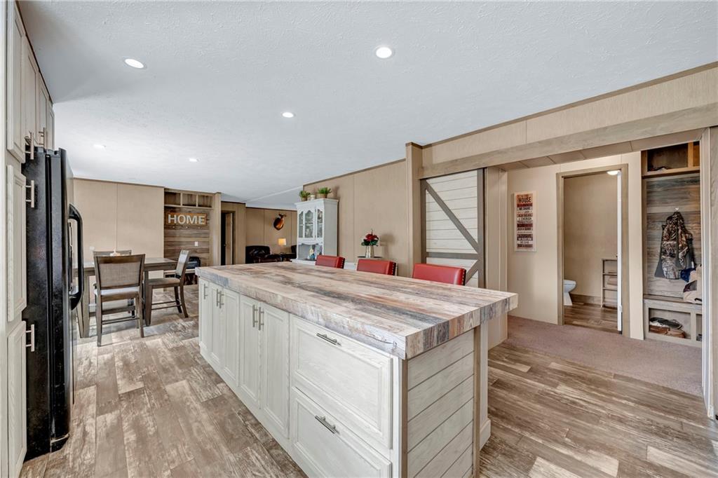 9618 Oak Farms Drive S