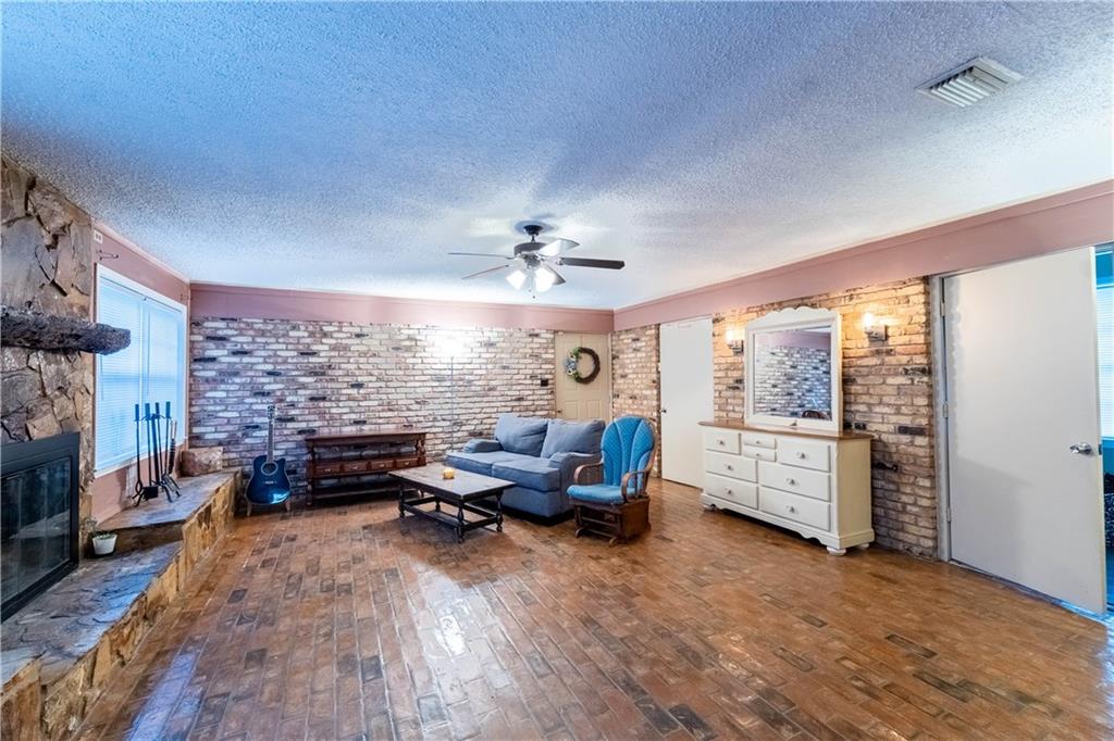 12900 Blakeley Court
