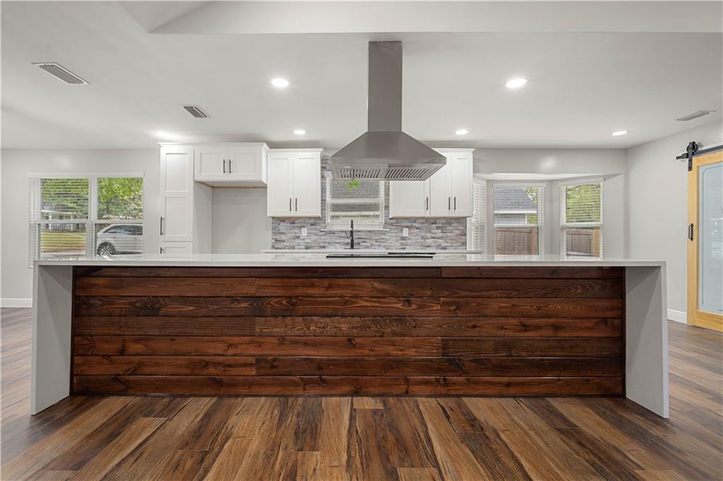 6517 Creekwood Court