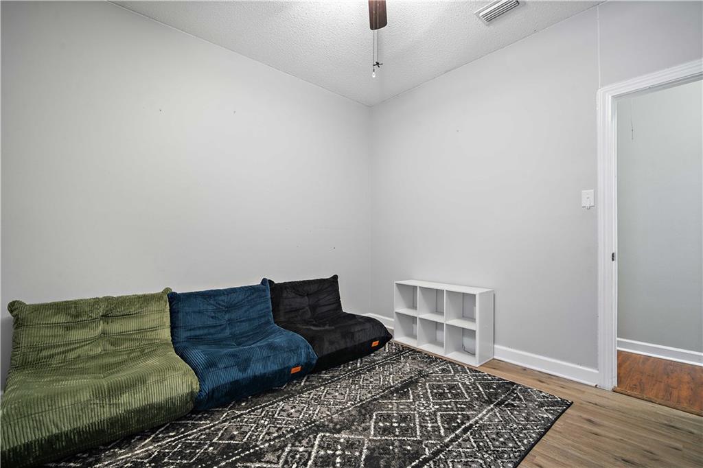 1578 Hunters Ridge Drive W