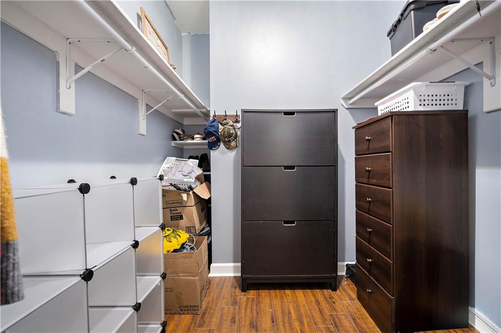 1578 Hunters Ridge Drive W