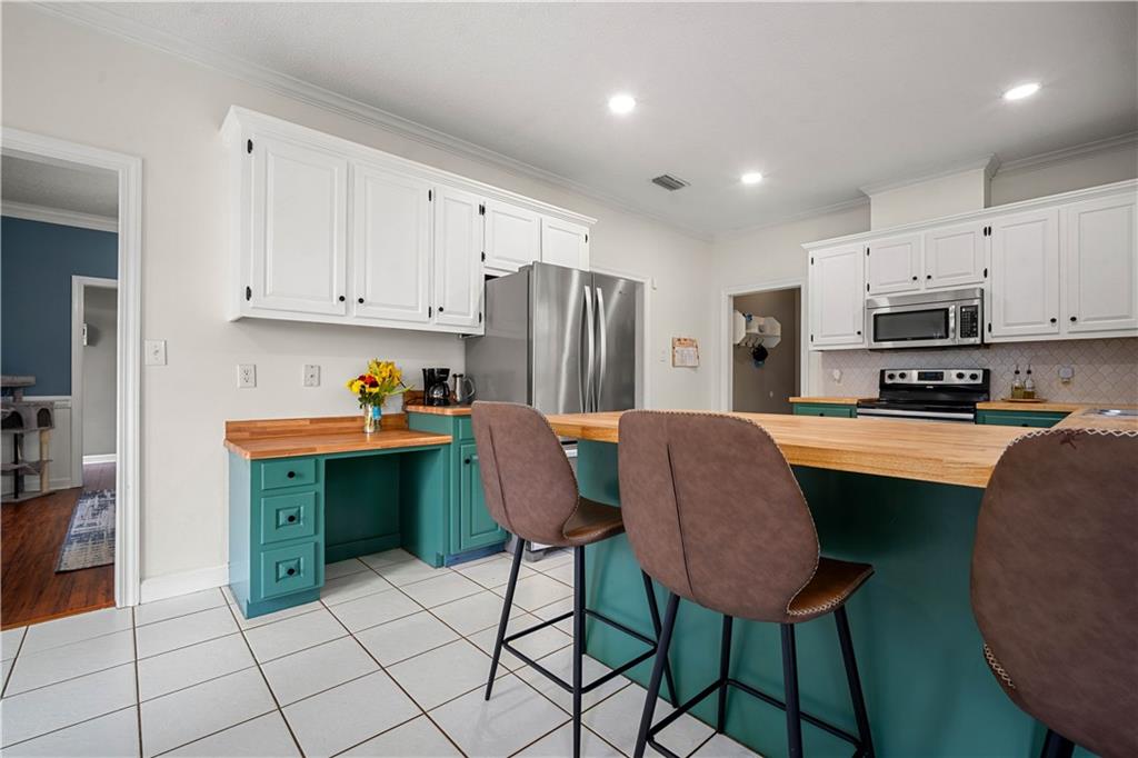 1578 Hunters Ridge Drive W