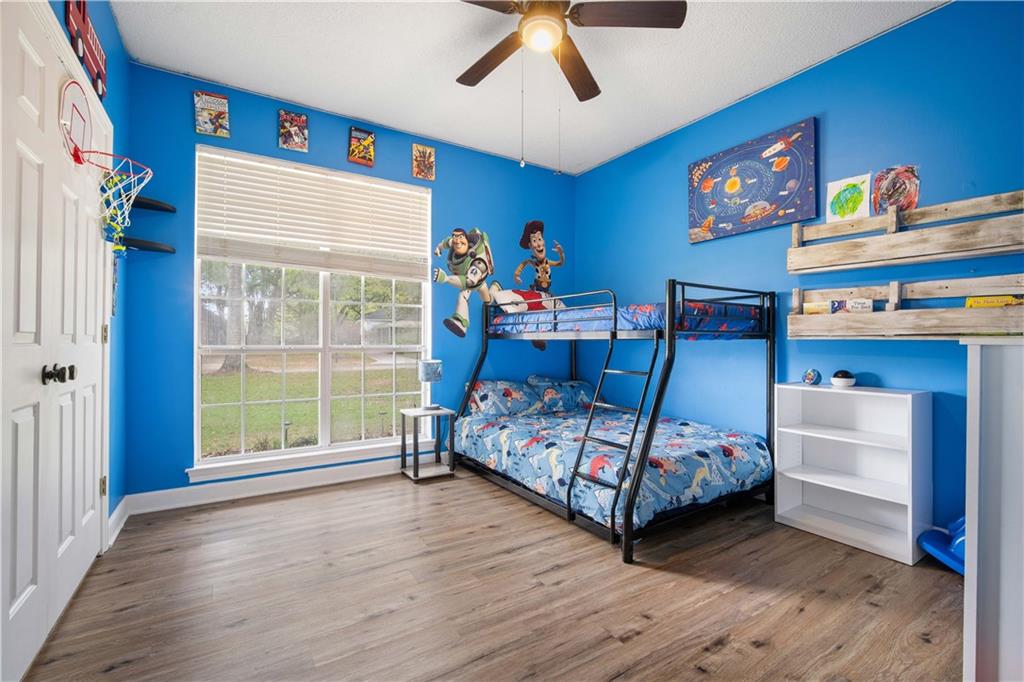 1578 Hunters Ridge Drive W