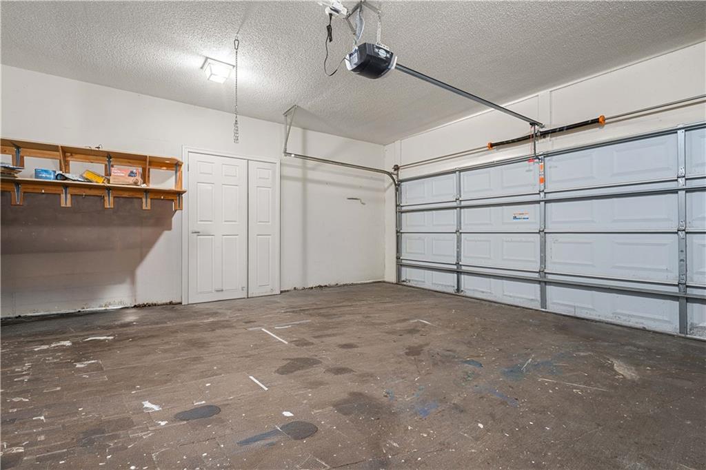 1578 Hunters Ridge Drive W