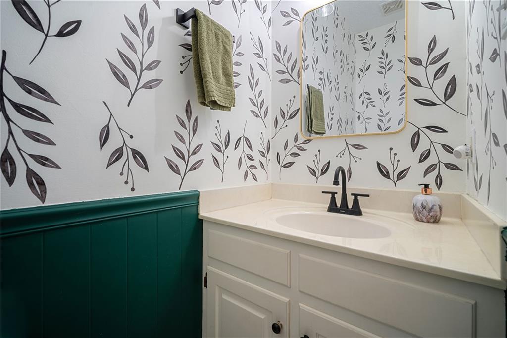 1578 Hunters Ridge Drive W