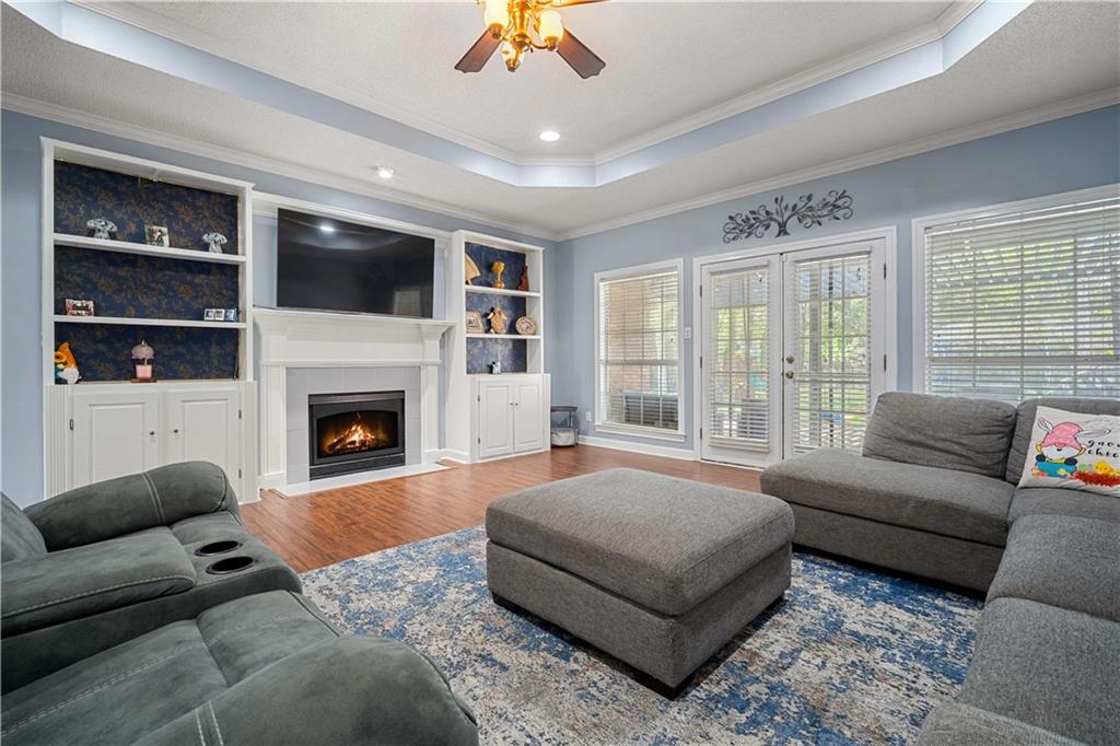 1578 Hunters Ridge Drive W