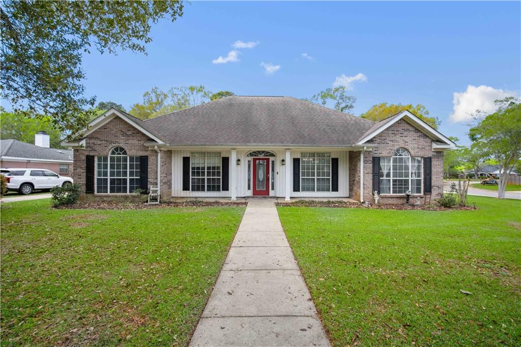 1578 Hunters Ridge Drive W