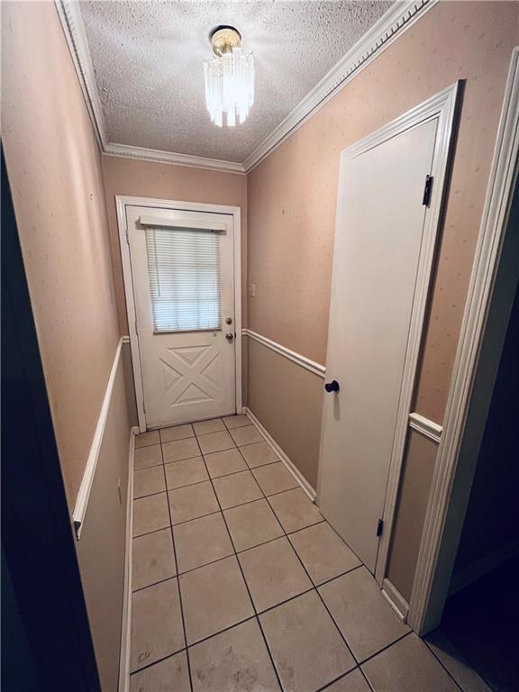 2070 Sky Vista Drive W