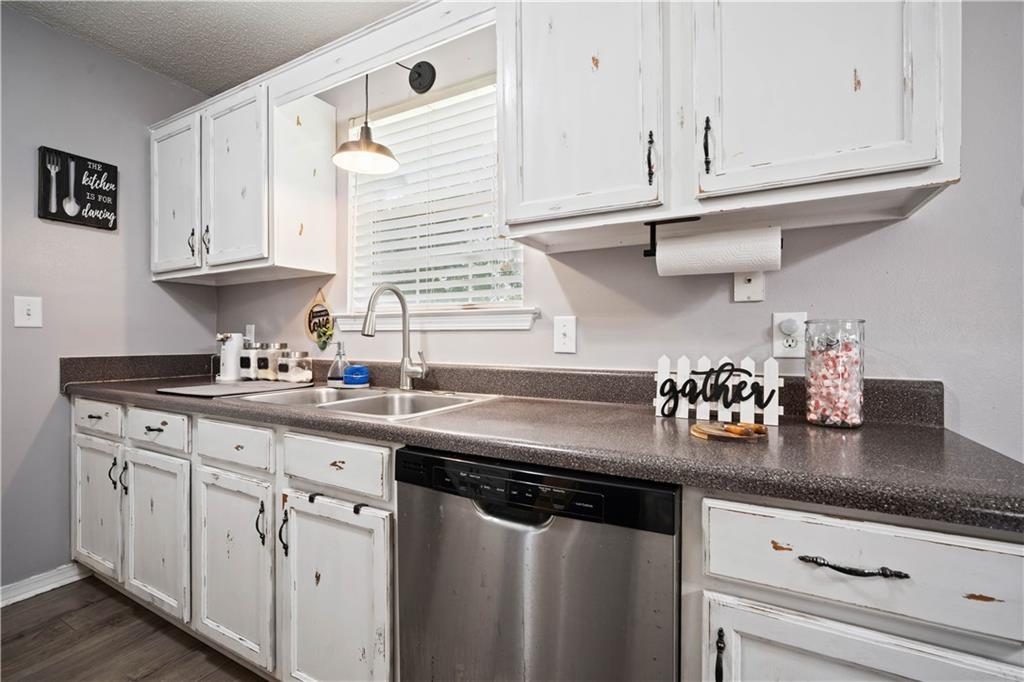 5471 Drexel Drive