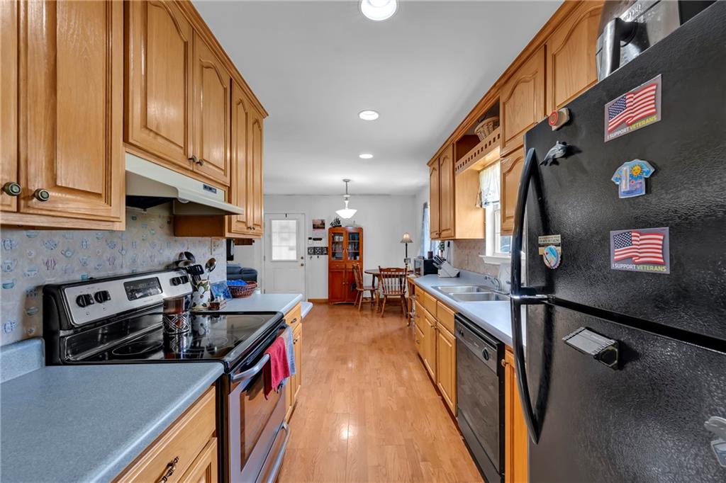 12249 Lloyd Road