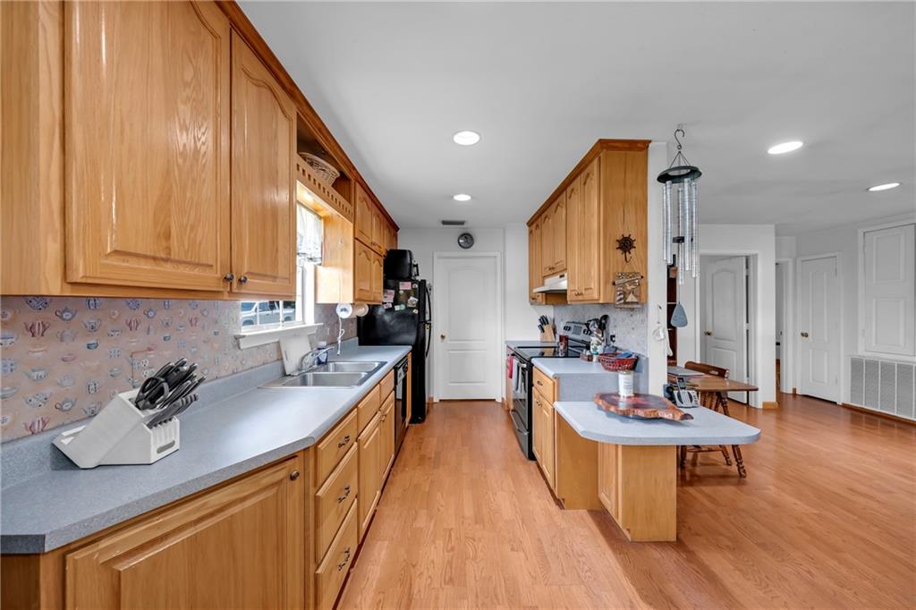 12249 Lloyd Road