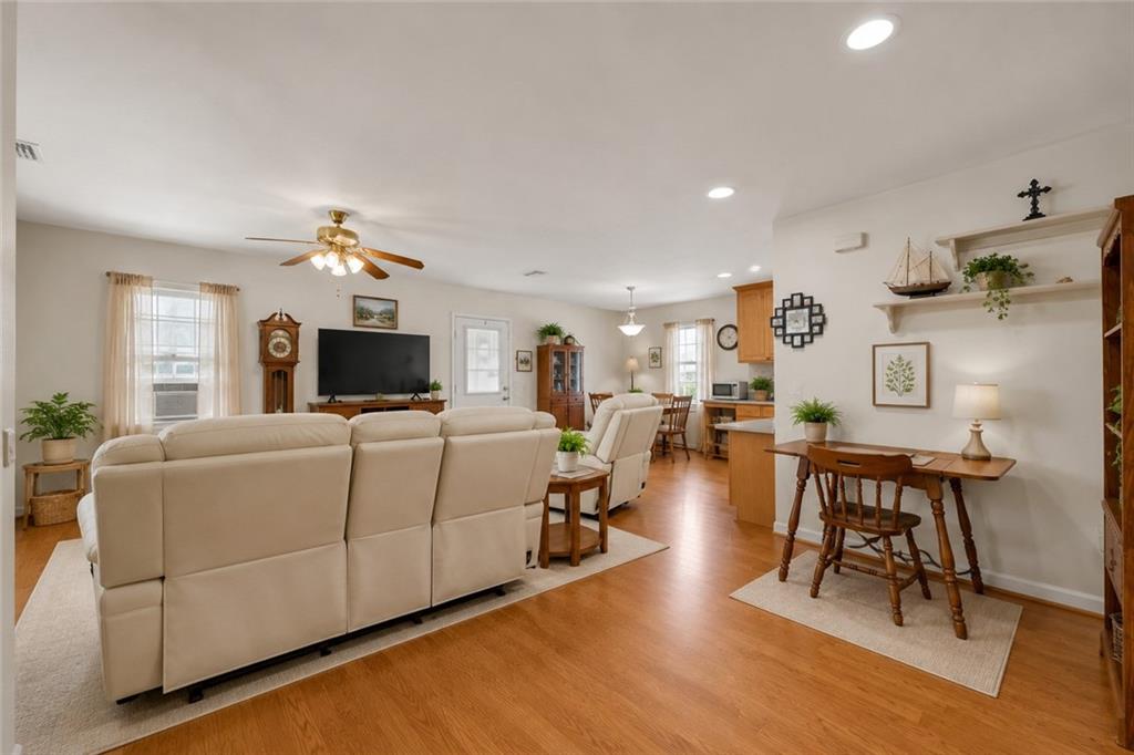 12249 Lloyd Road