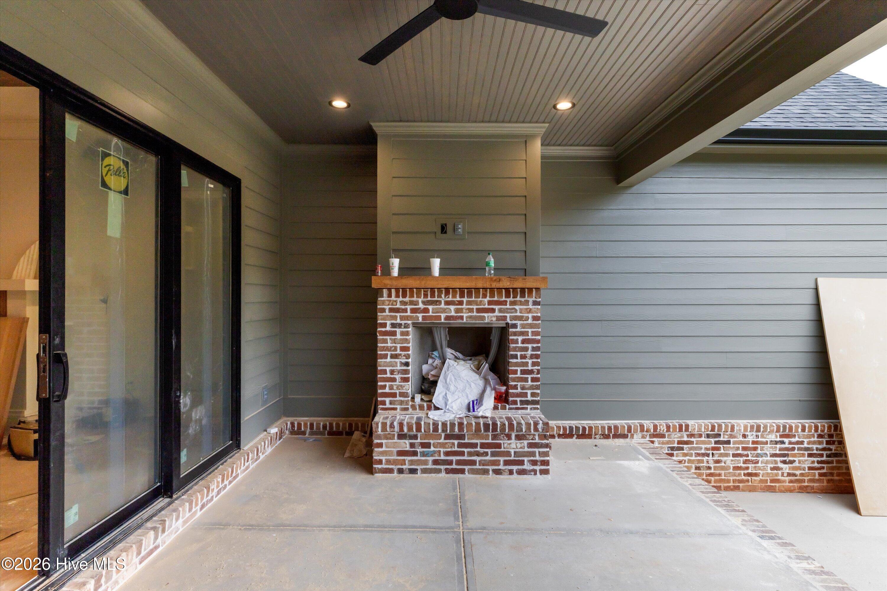 3104 Carillon Way