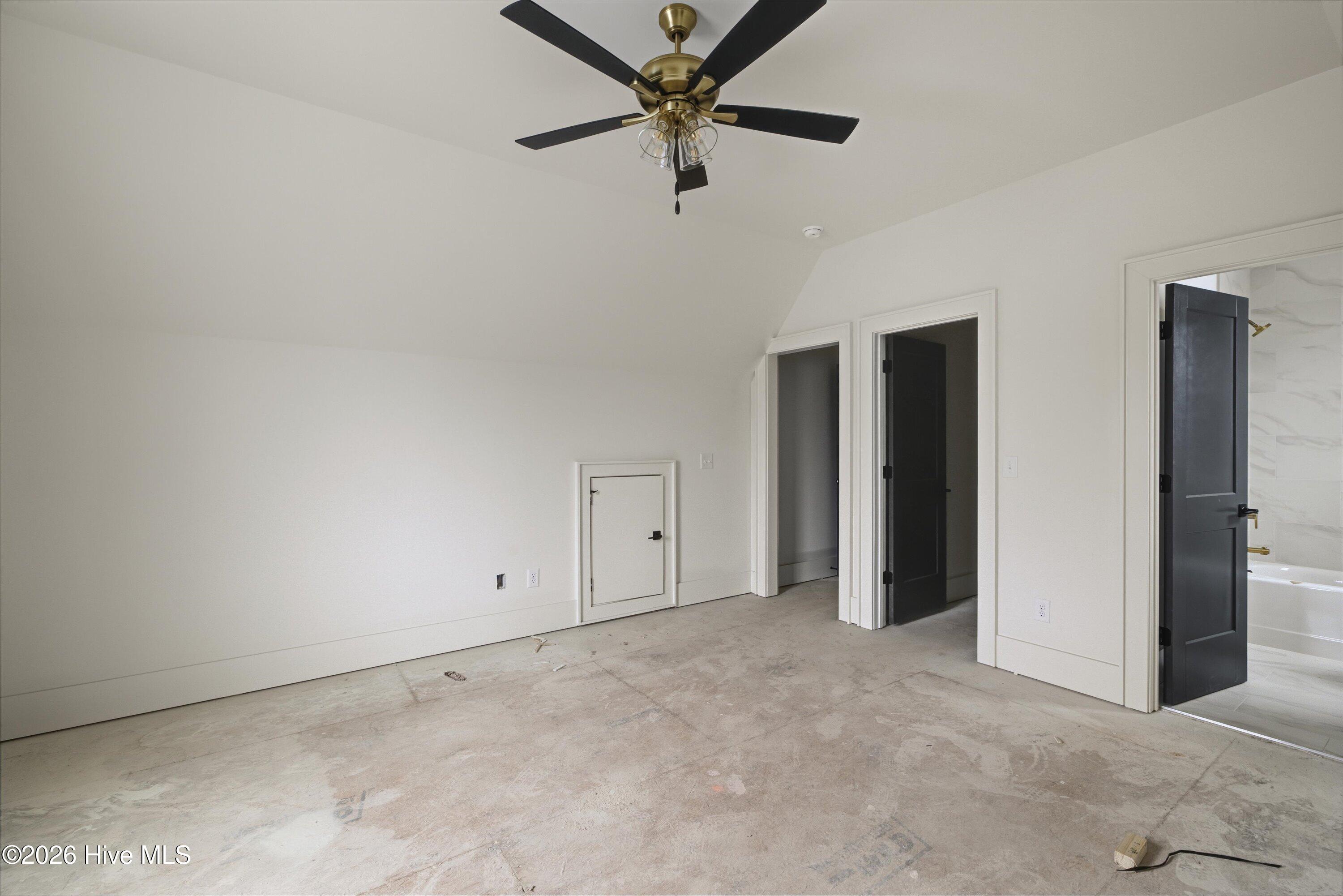 3104 Carillon Way