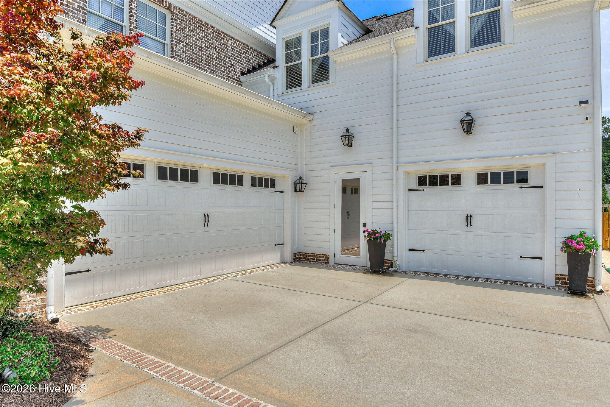 2840 Towering Oak Drive