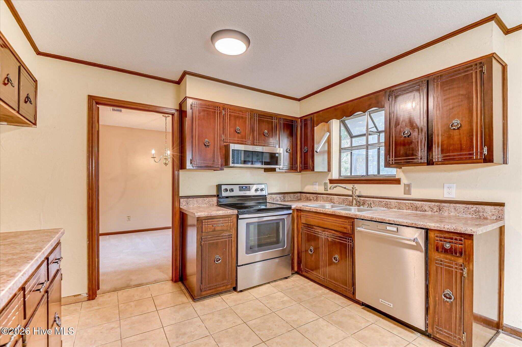 4341 Holiday Terrace