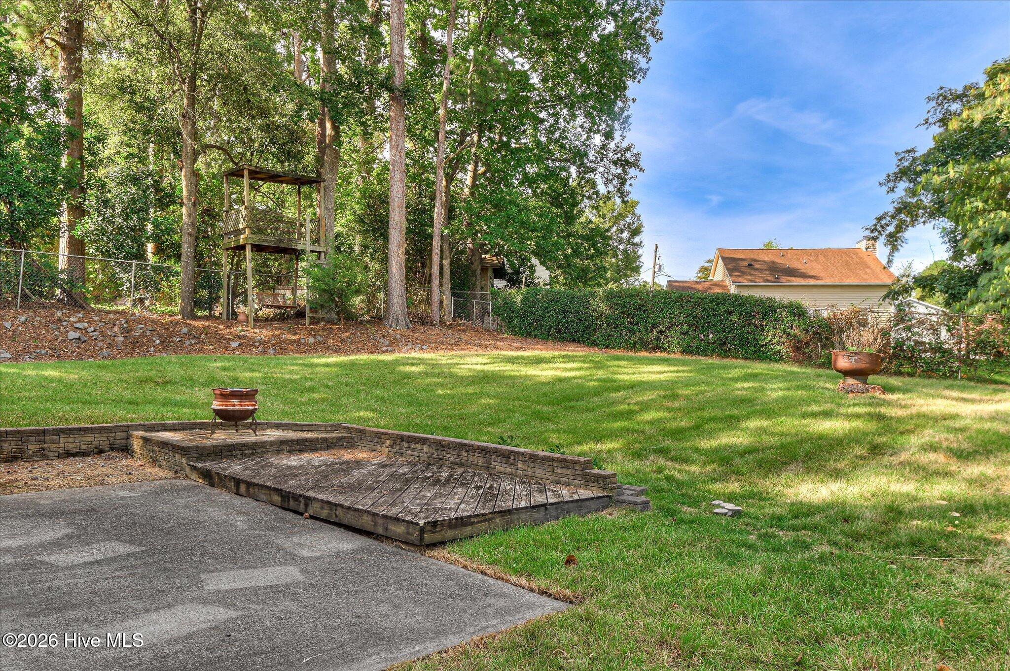 4341 Holiday Terrace