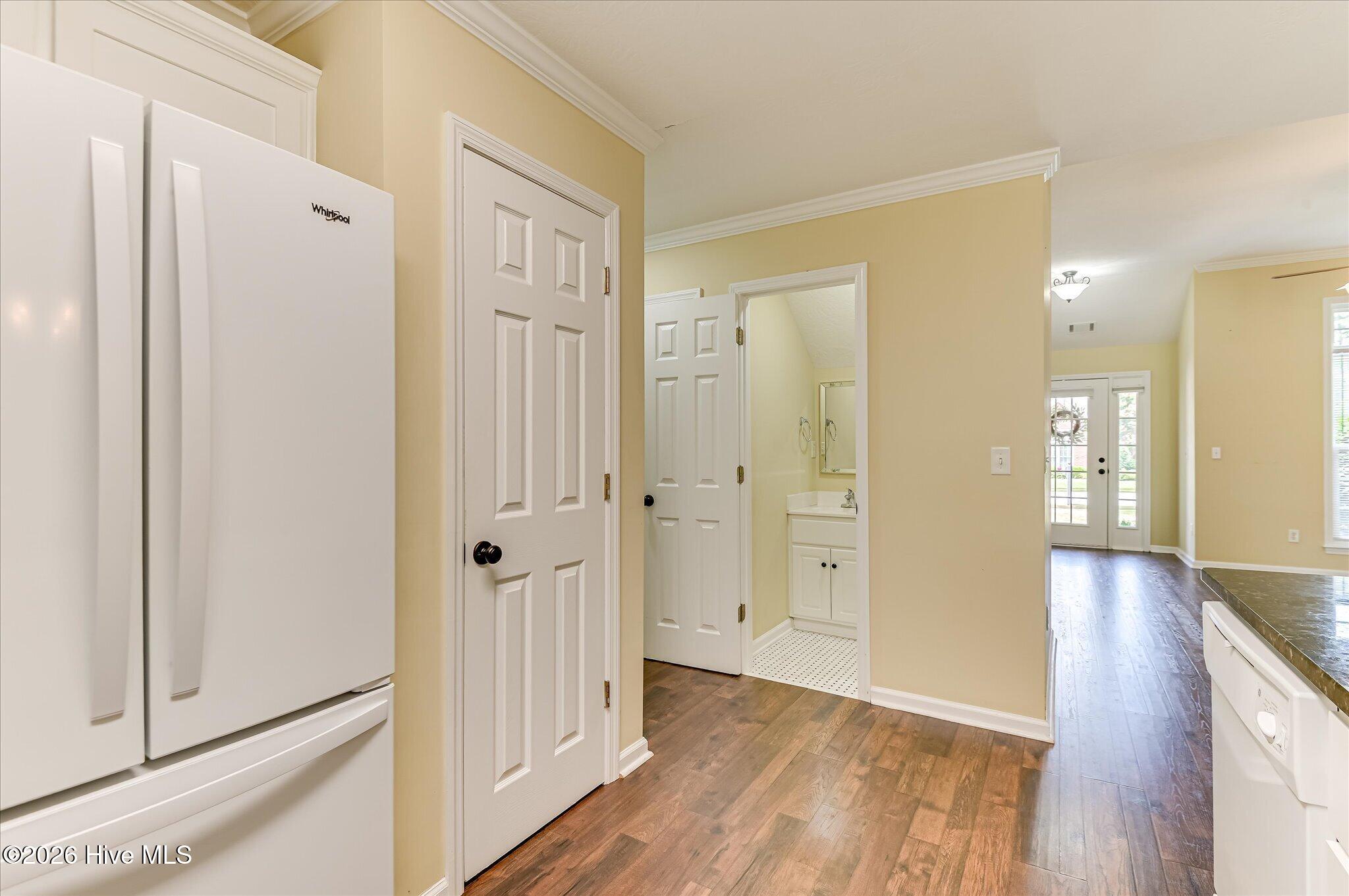 175 Village Parkway