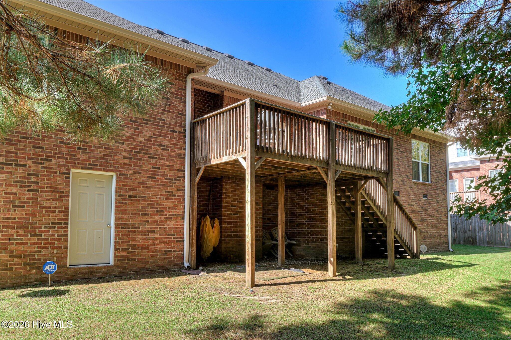 803 Leslie Court