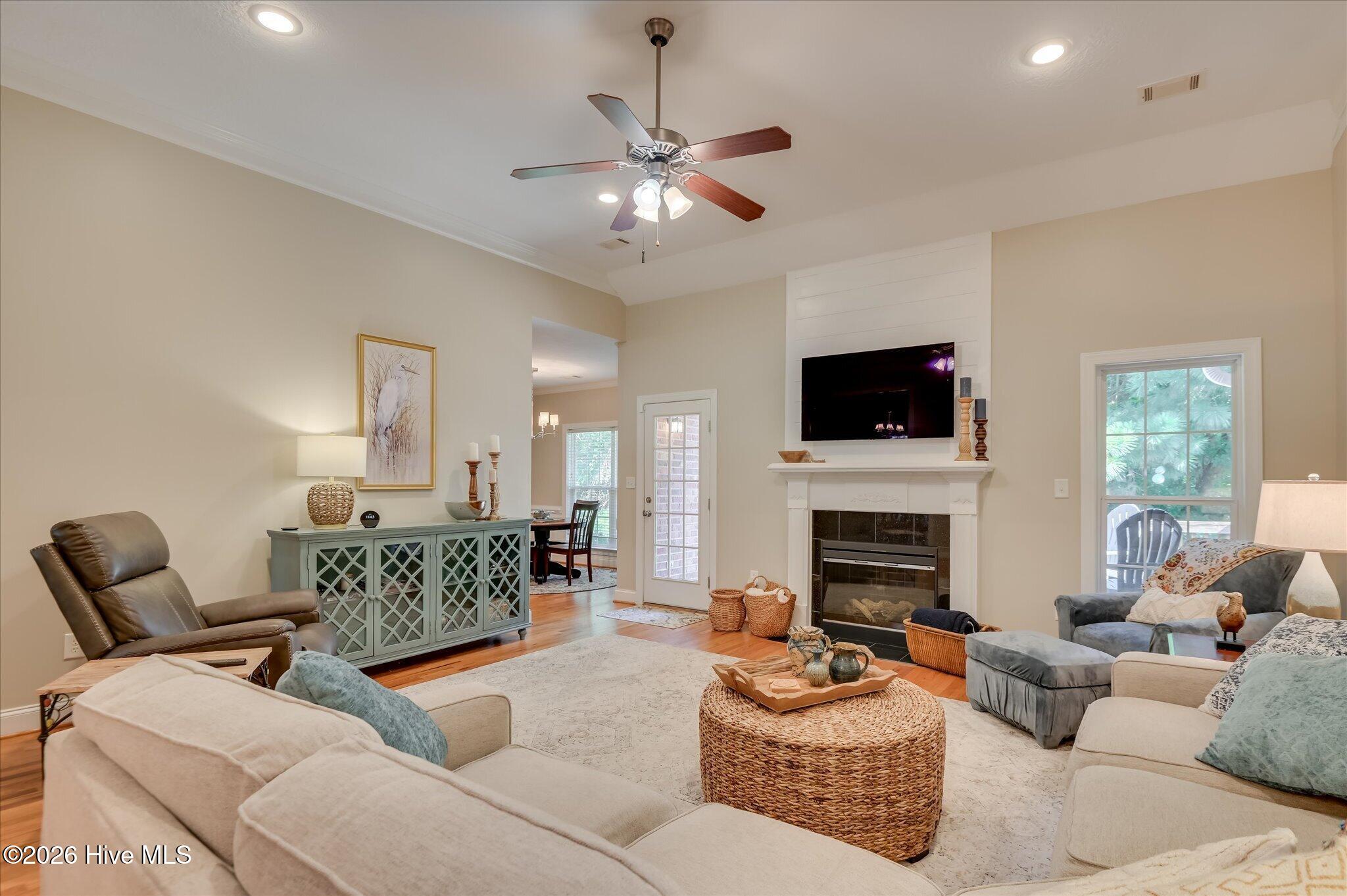 803 Leslie Court