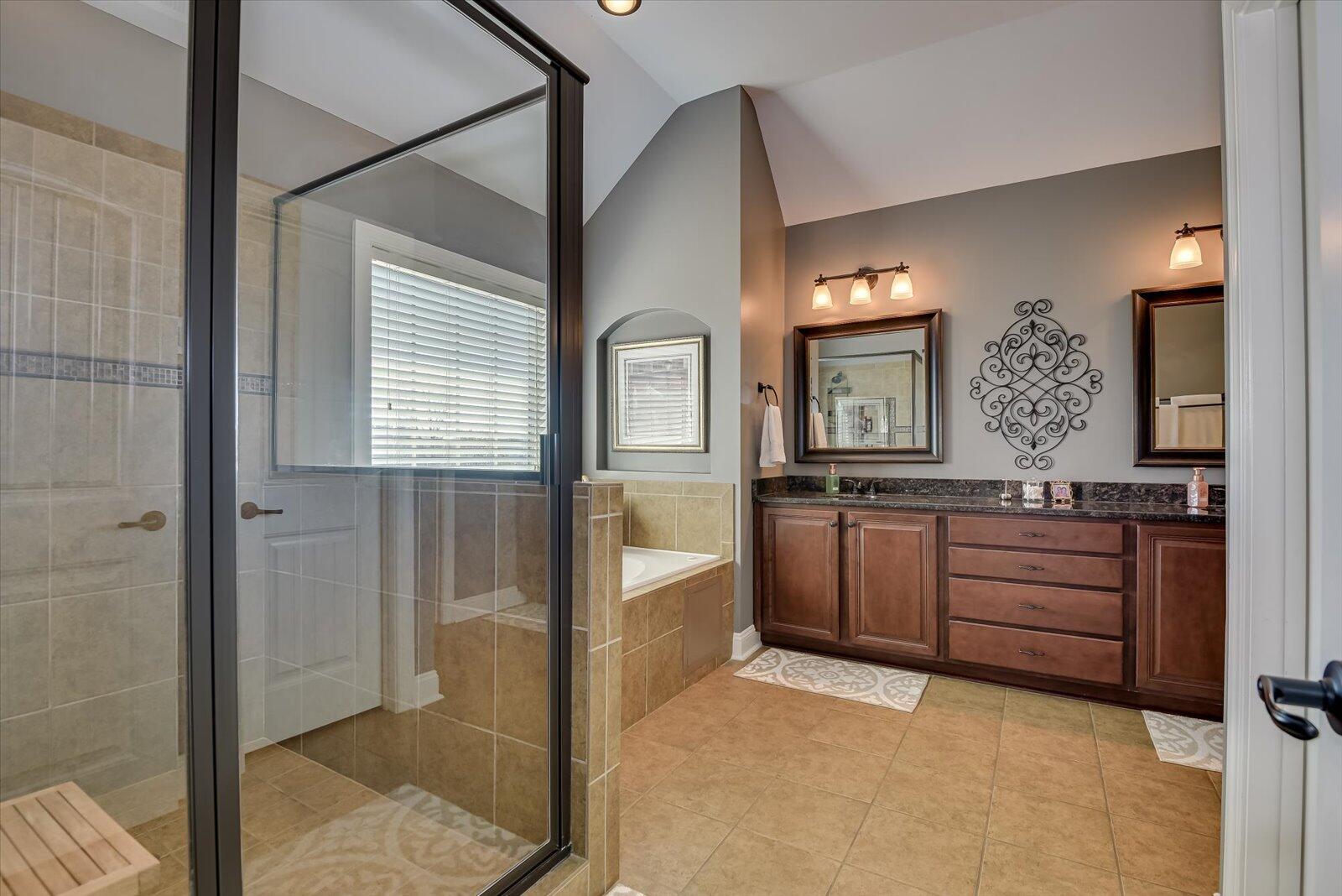 144 RIVER CLUB Lane