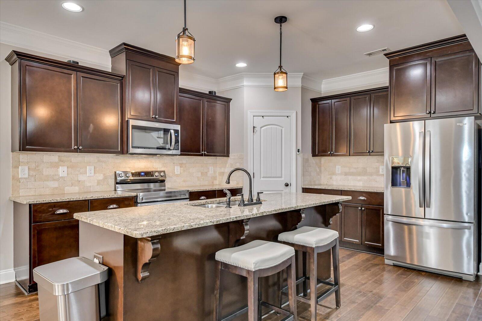 2339 MALONE Way