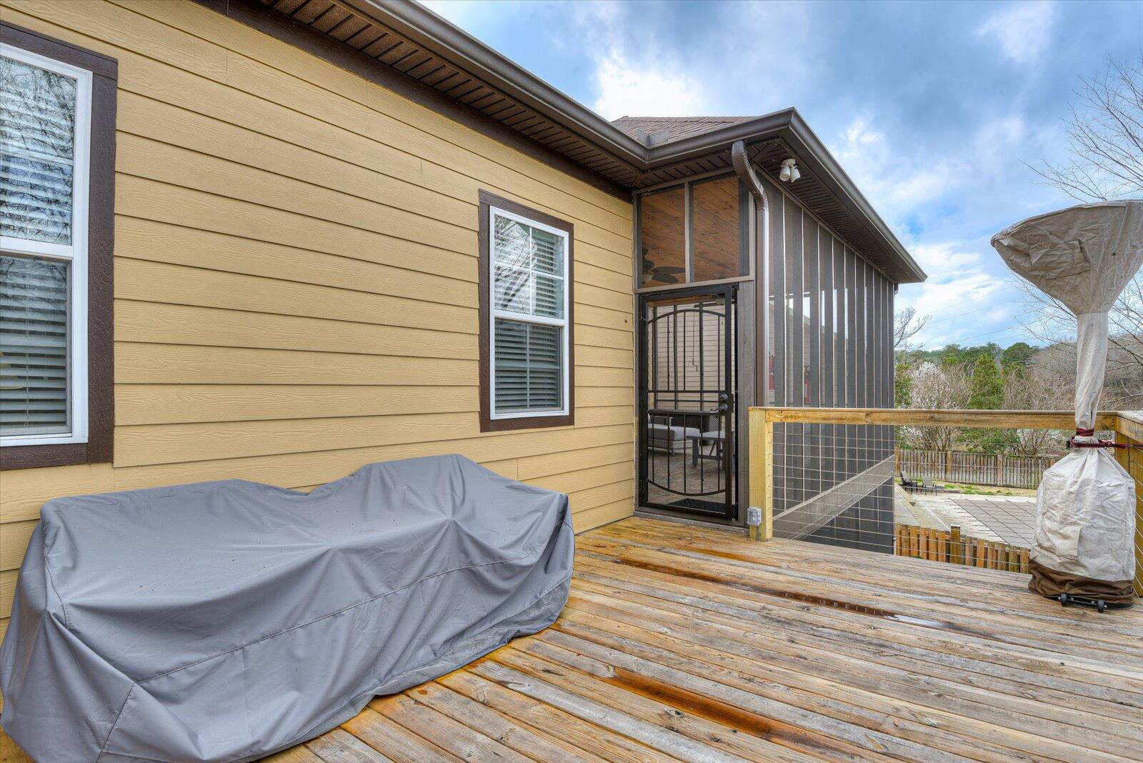 870 WILLOW Lake