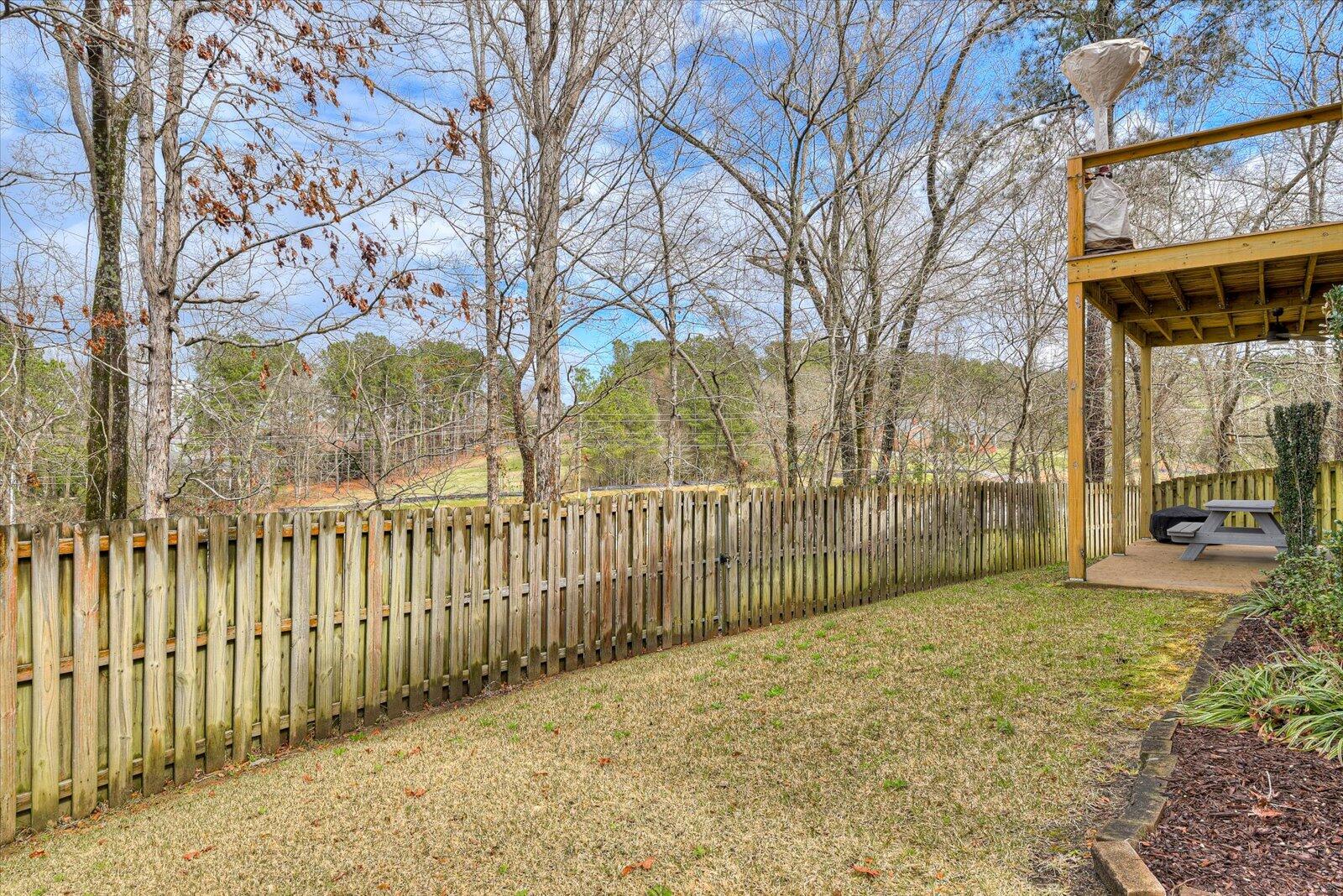 870 WILLOW Lake