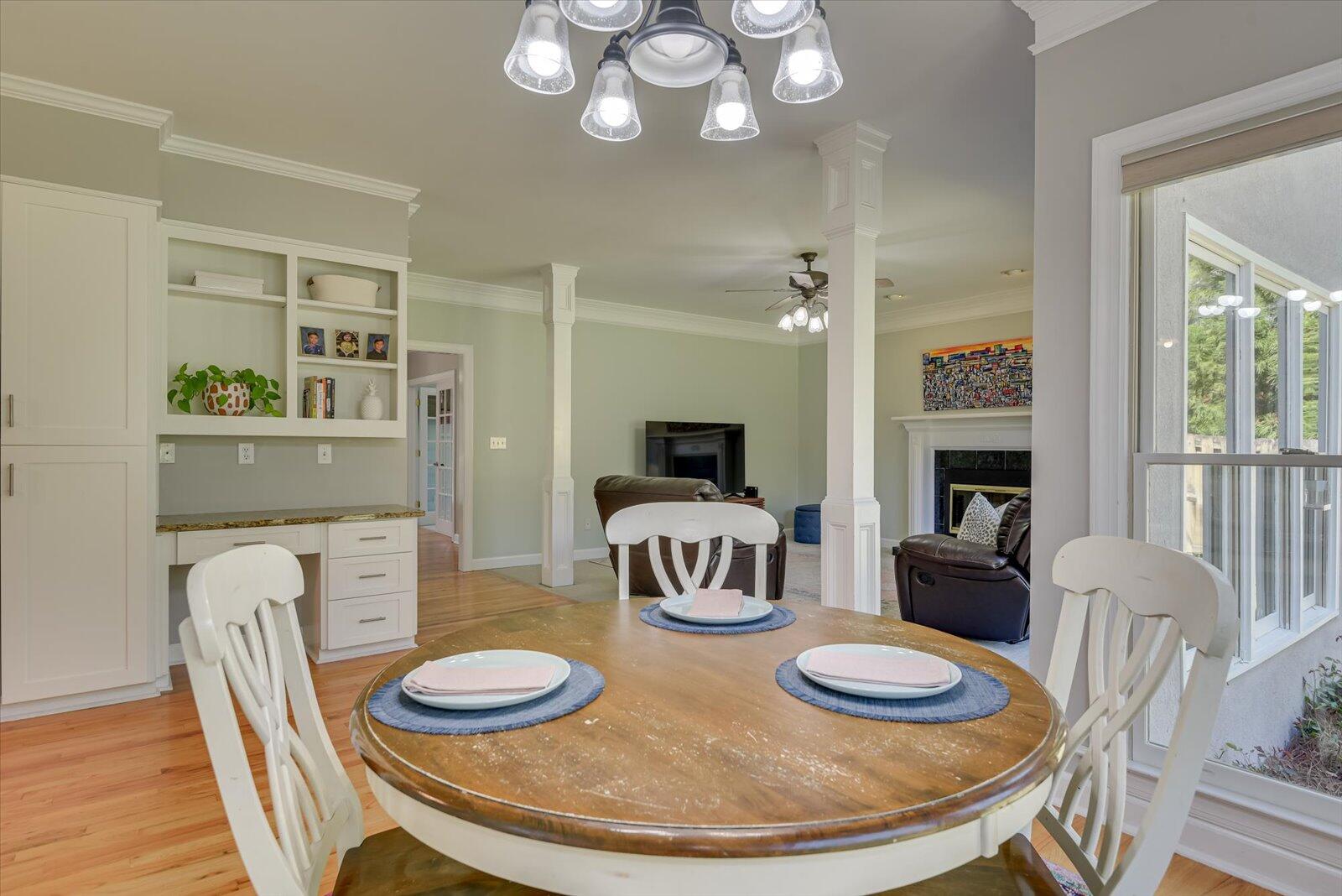 607 SPRING CREEK Lane