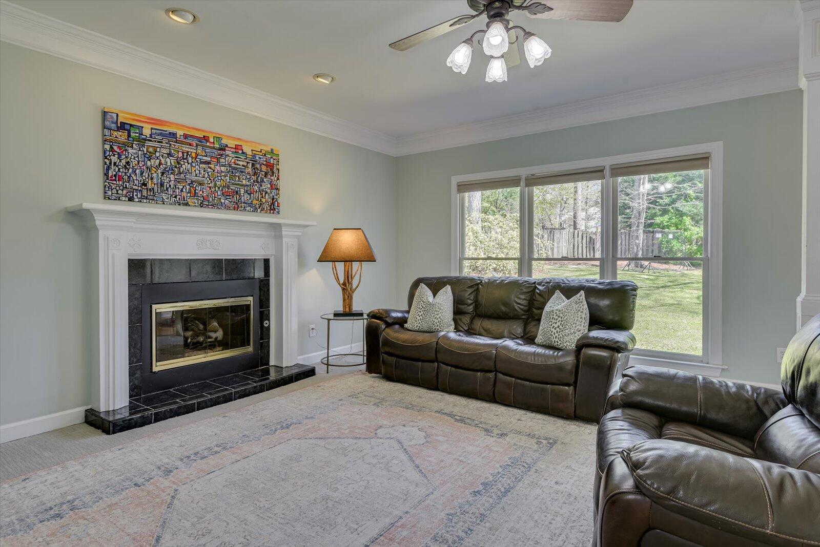 607 SPRING CREEK Lane
