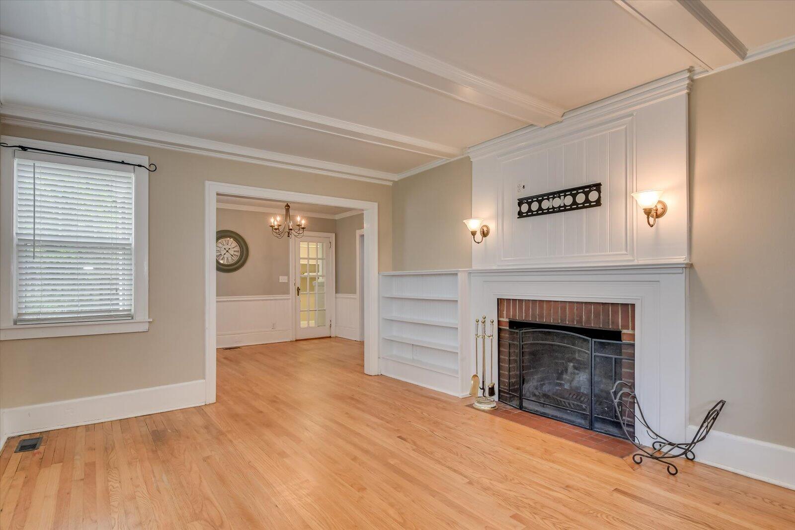 2311 WOODBINE Road