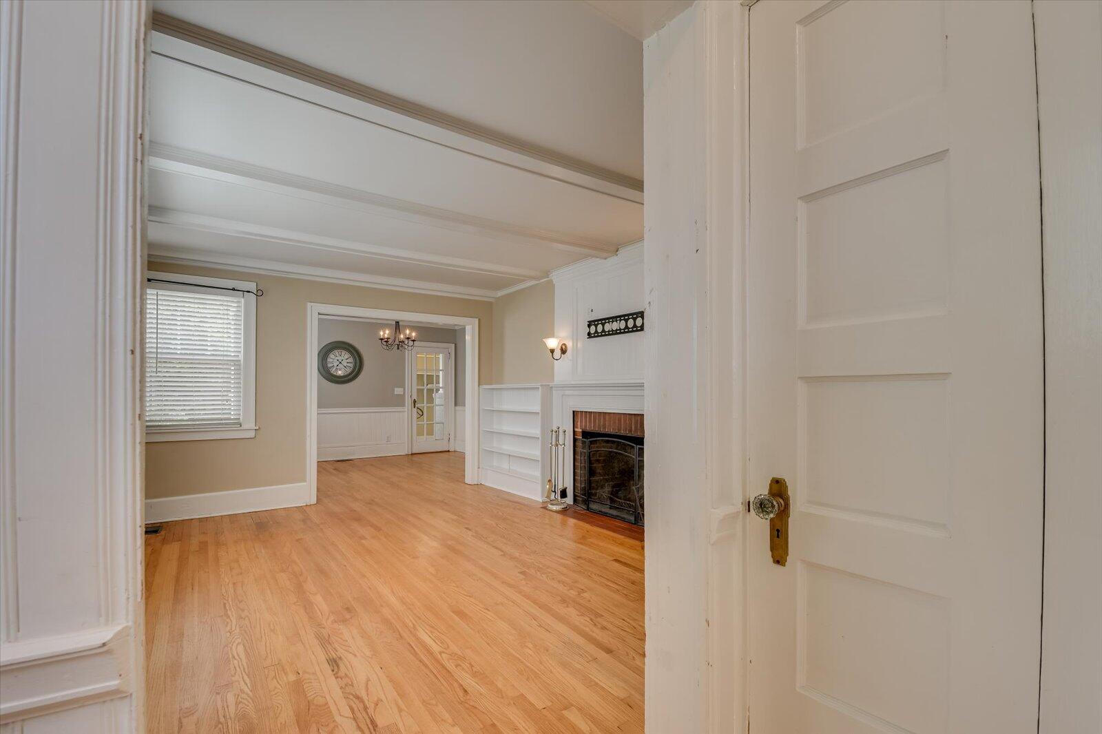 2311 WOODBINE Road