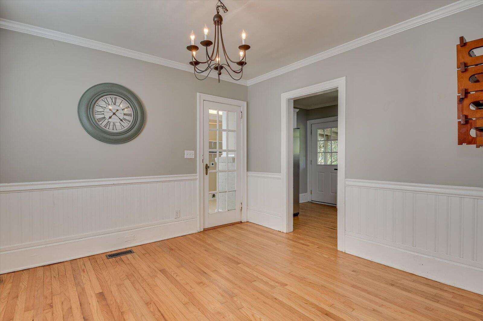 2311 WOODBINE Road