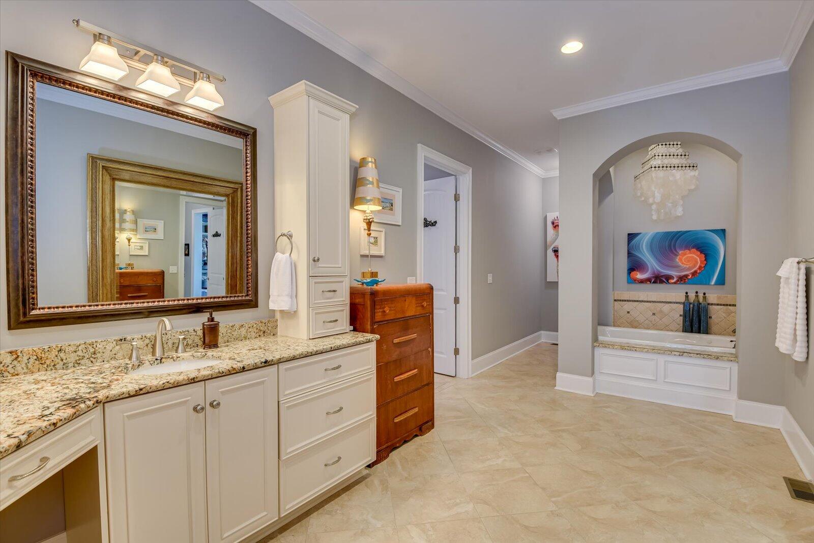 1408 PALMADEO Court