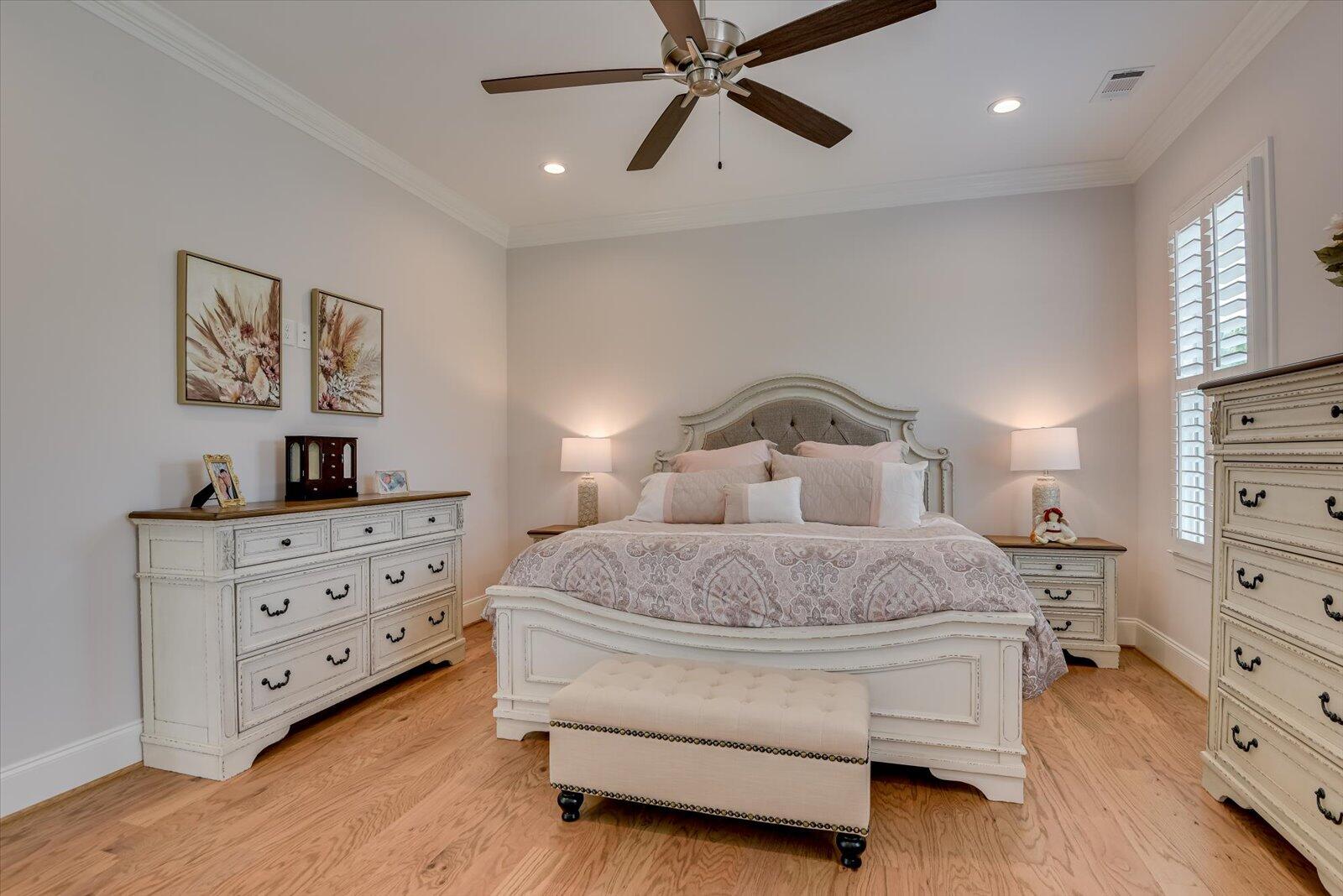 2096 EGRET Circle