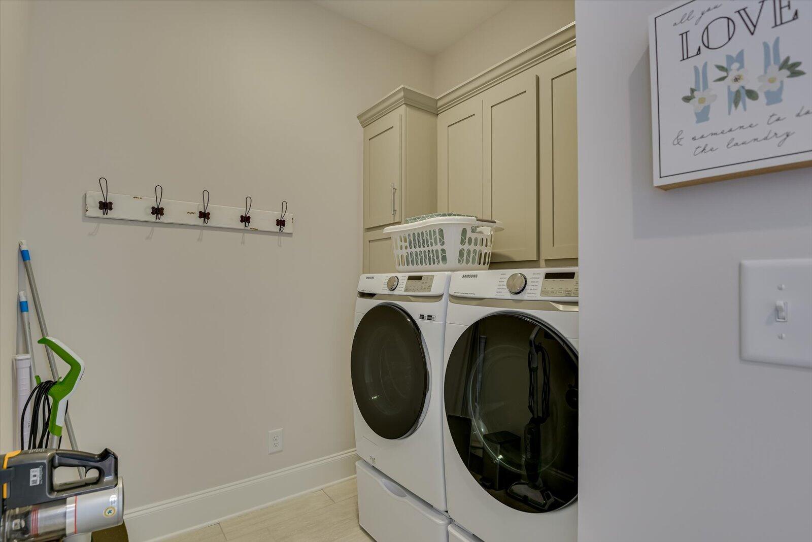 2096 EGRET Circle