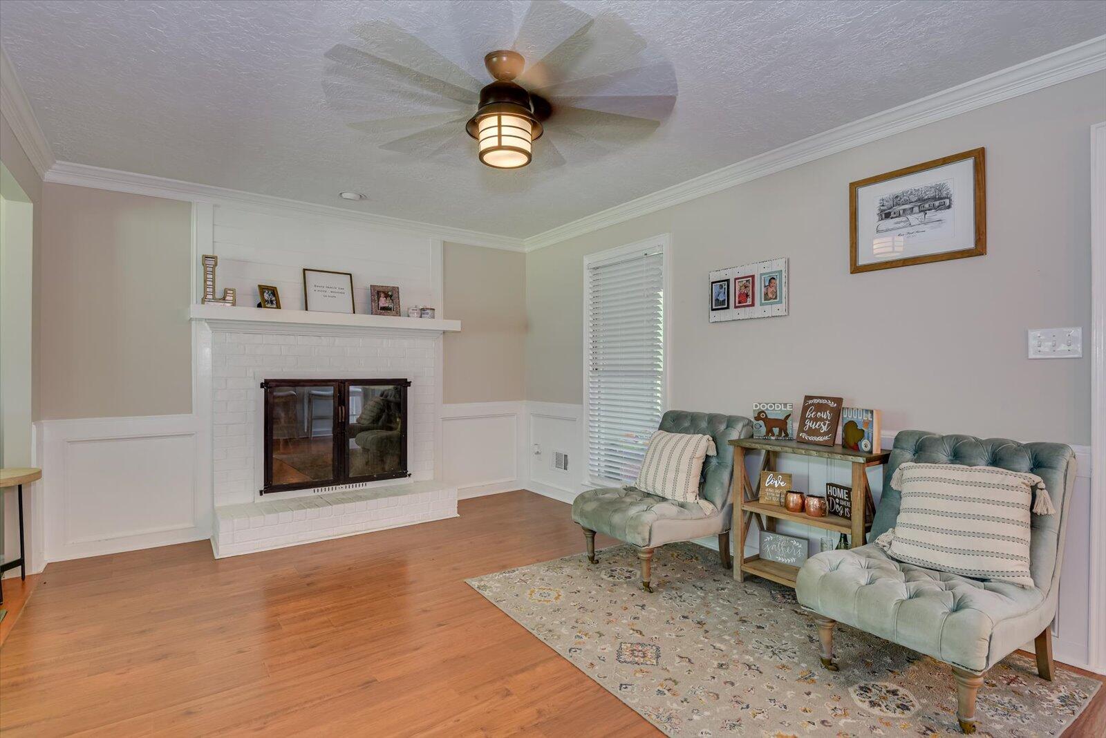 168 SPRINGLAKES Drive