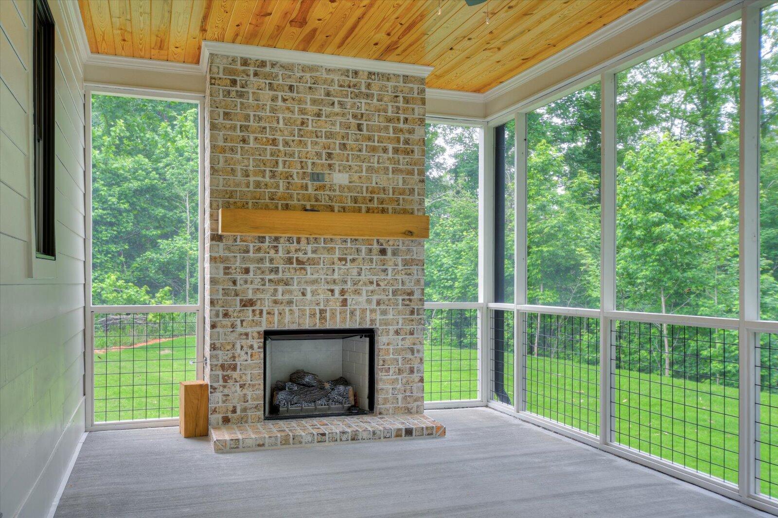 3107 CARILLON Way
