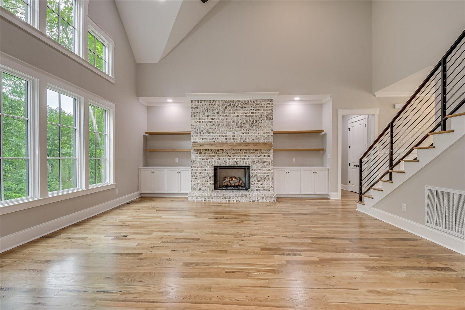 3107 CARILLON Way