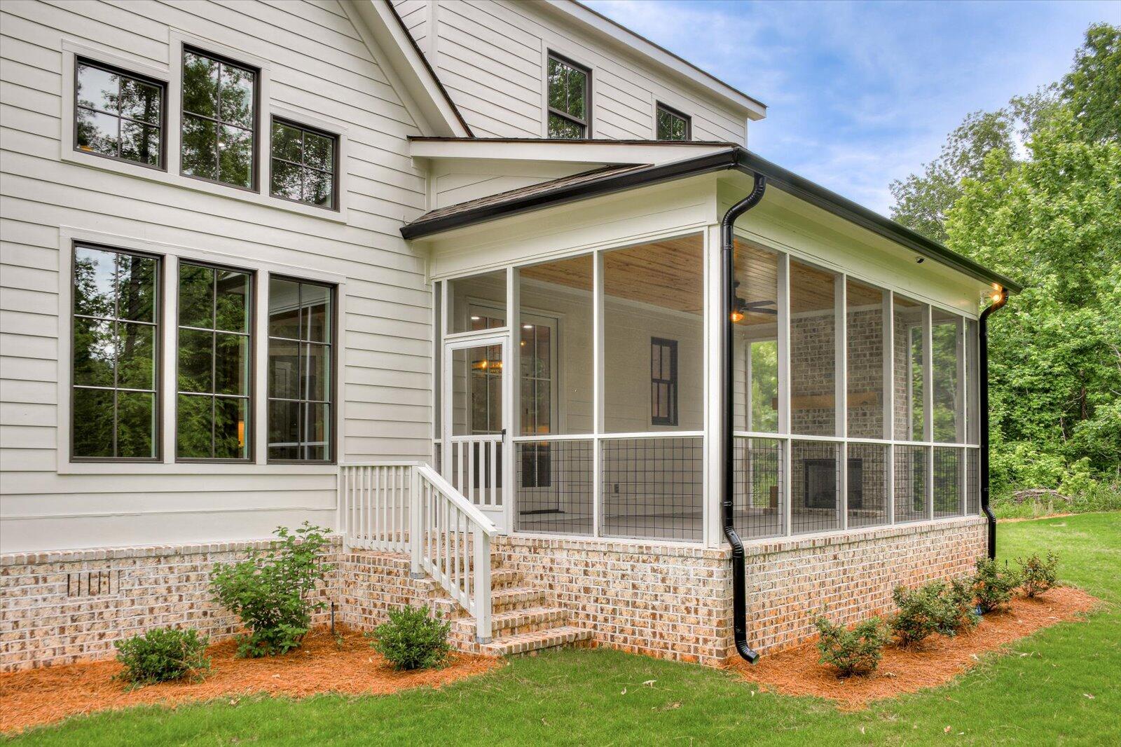 3107 CARILLON Way