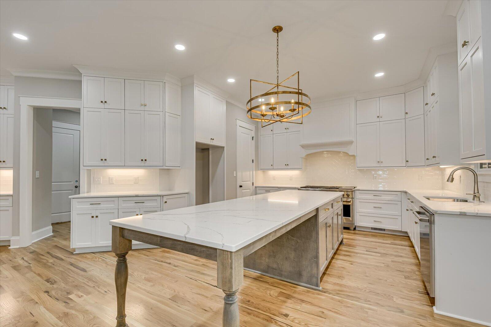 3107 CARILLON Way