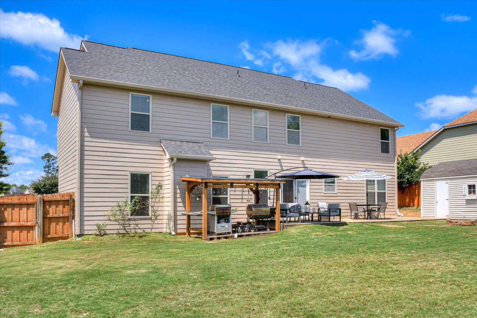 1421 DOOLEY Lane