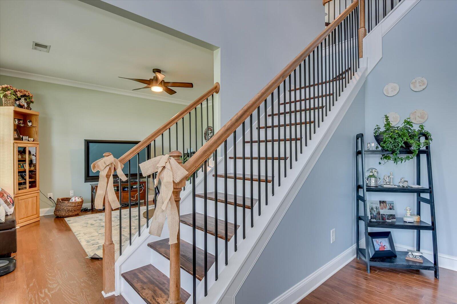 1421 DOOLEY Lane