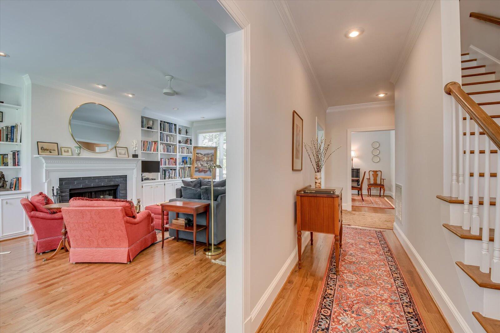 825 BARRETT LANE Lane