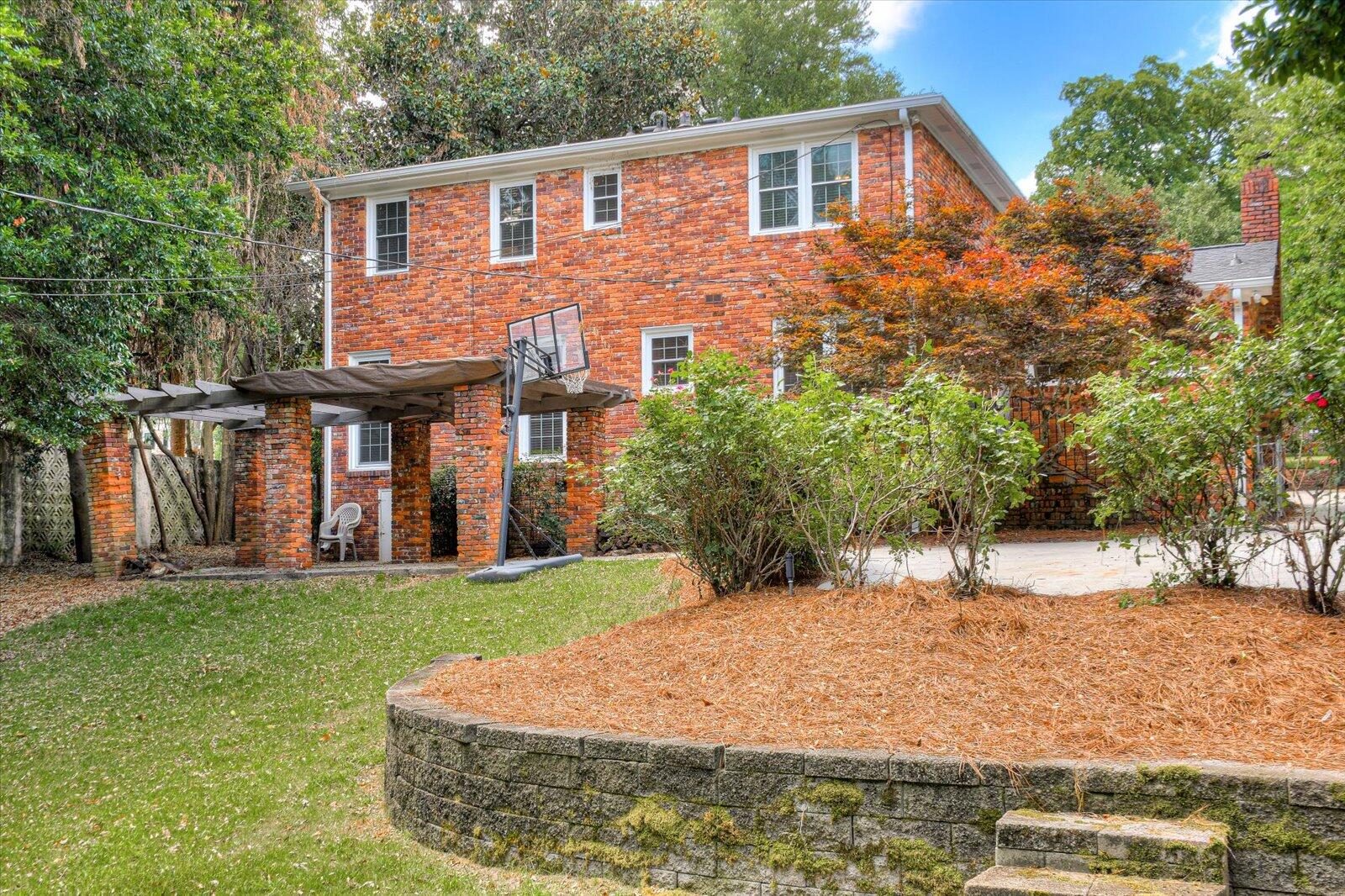 3005 LAKE FOREST Drive