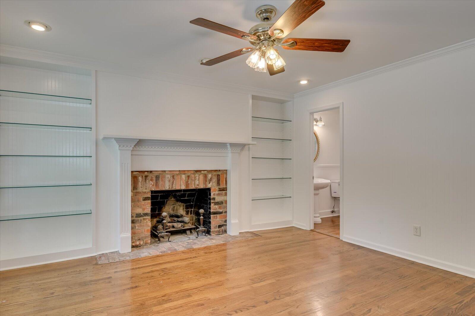 3005 LAKE FOREST Drive